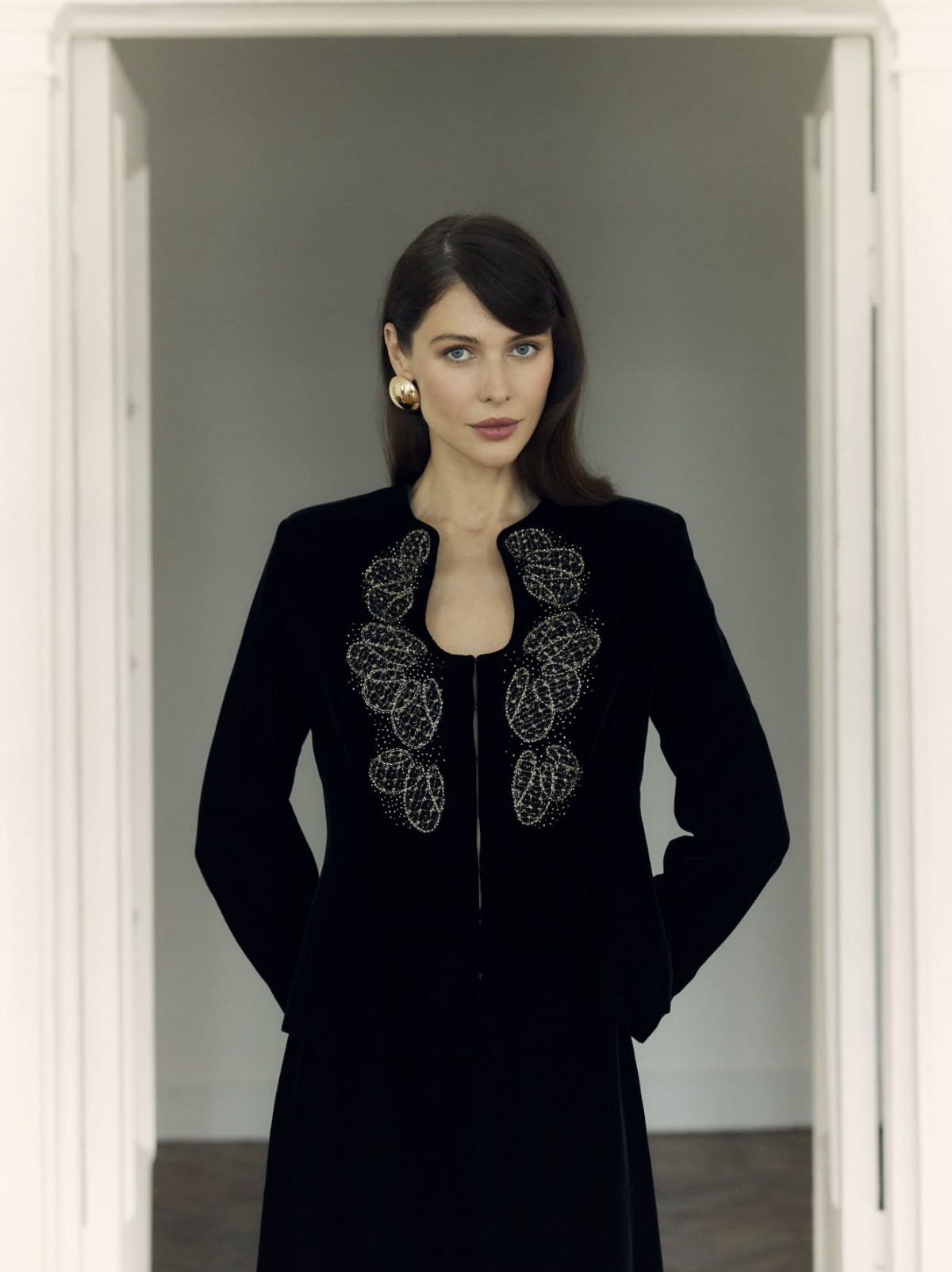 Костюм из бархата с вышивкой ручной работы