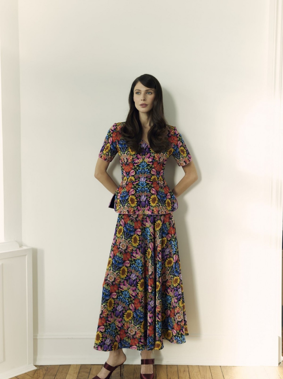 Стеганная блузка и юбка из шелка