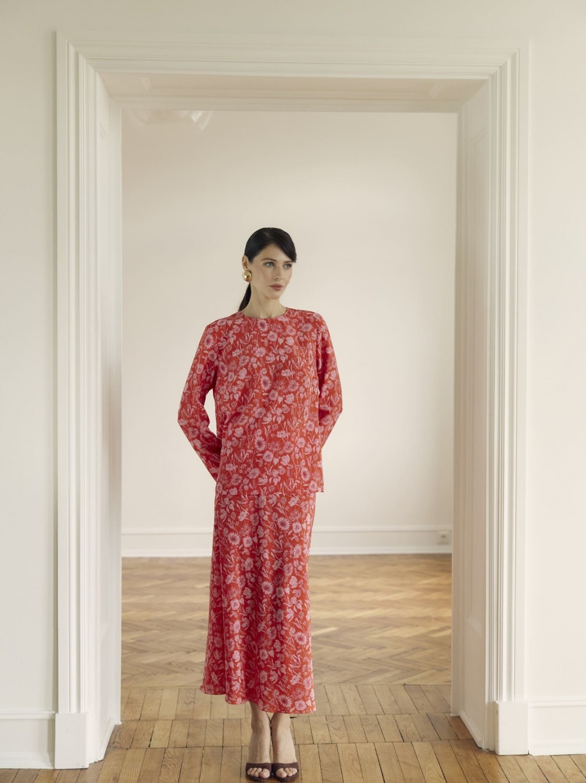 Блуза и юбка из шелка